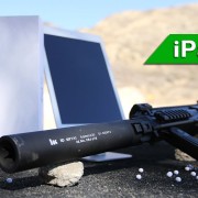 „iPad Air“ prieš šratasvydžio šautuvą: kuris tvirtesnis?