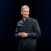 Tyrimas rodo: „Apple“ vadovas T. Cookas geriausiai tarp vadovų JAV pateisina savo atlyginimą