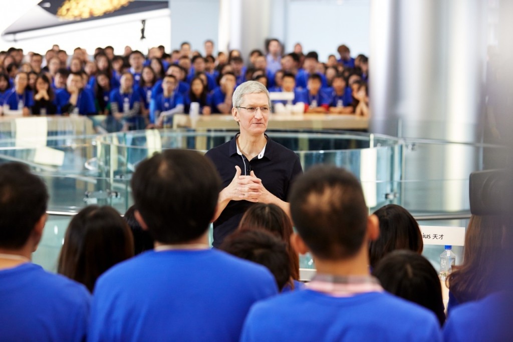 „Apple“ vadovas Timas Cookas