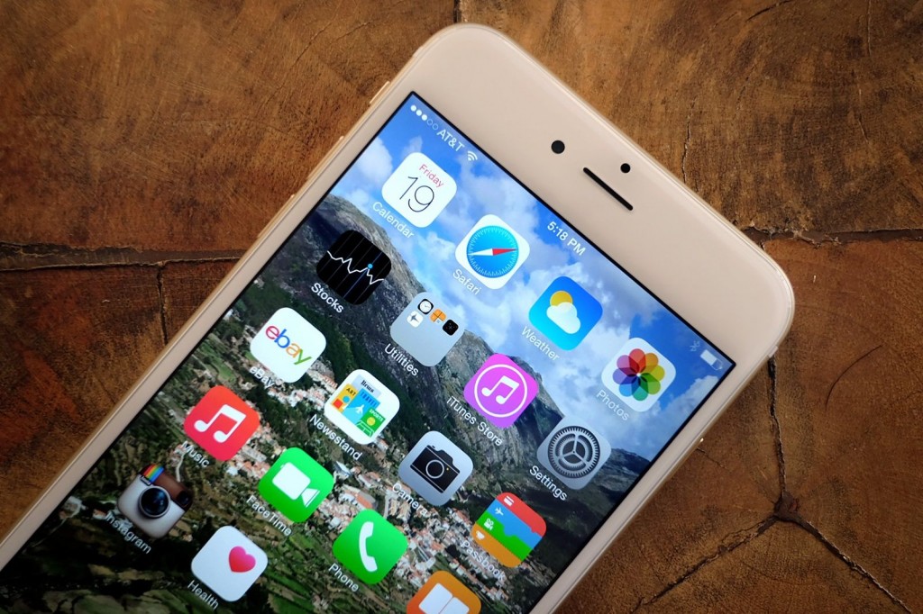 „iPhone“ su „iOS 8“