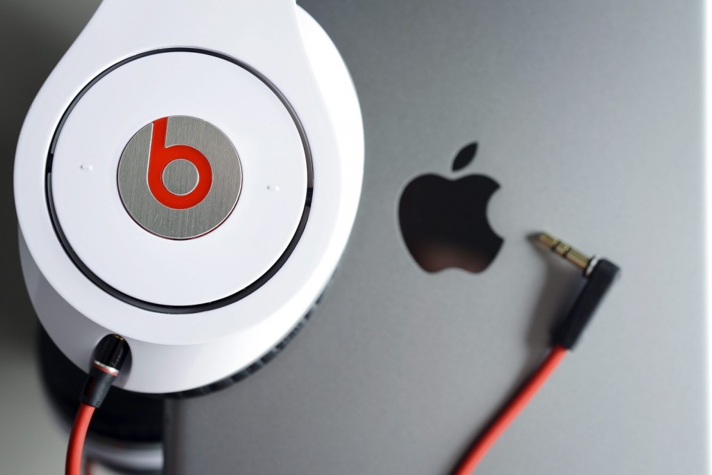 „Apple“ ir „Beats“