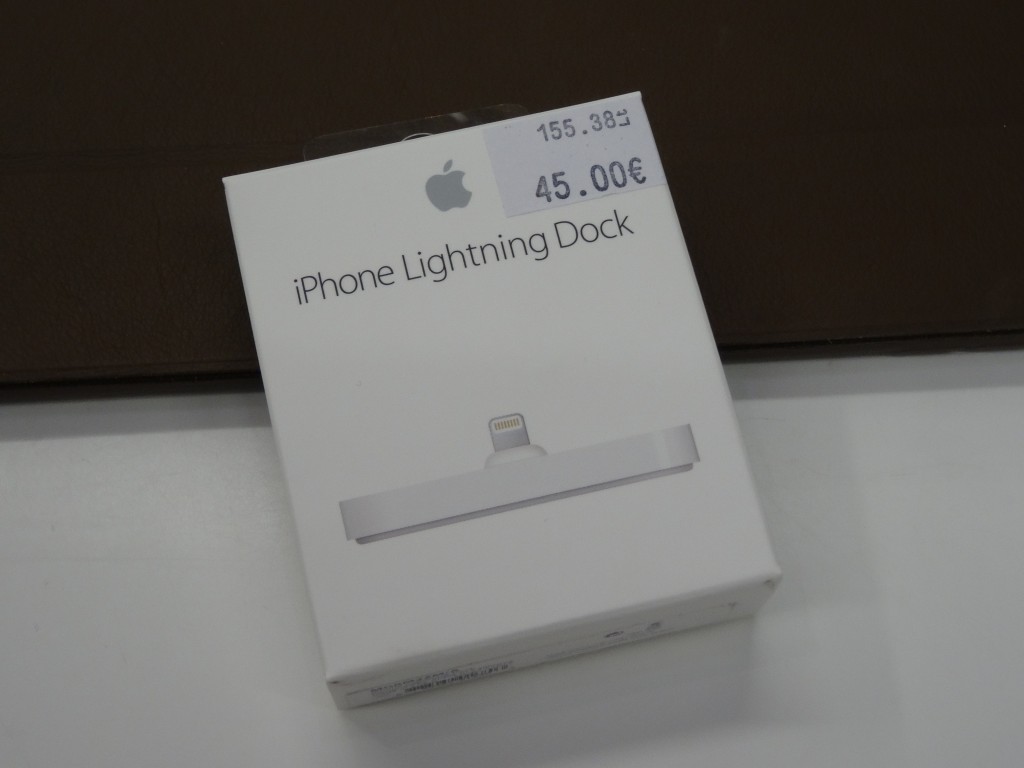 „iPhone Lightning Dock“ stovas: apžvalga