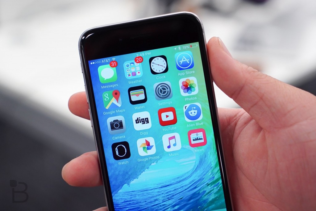 „iPhone“ su „iOS“