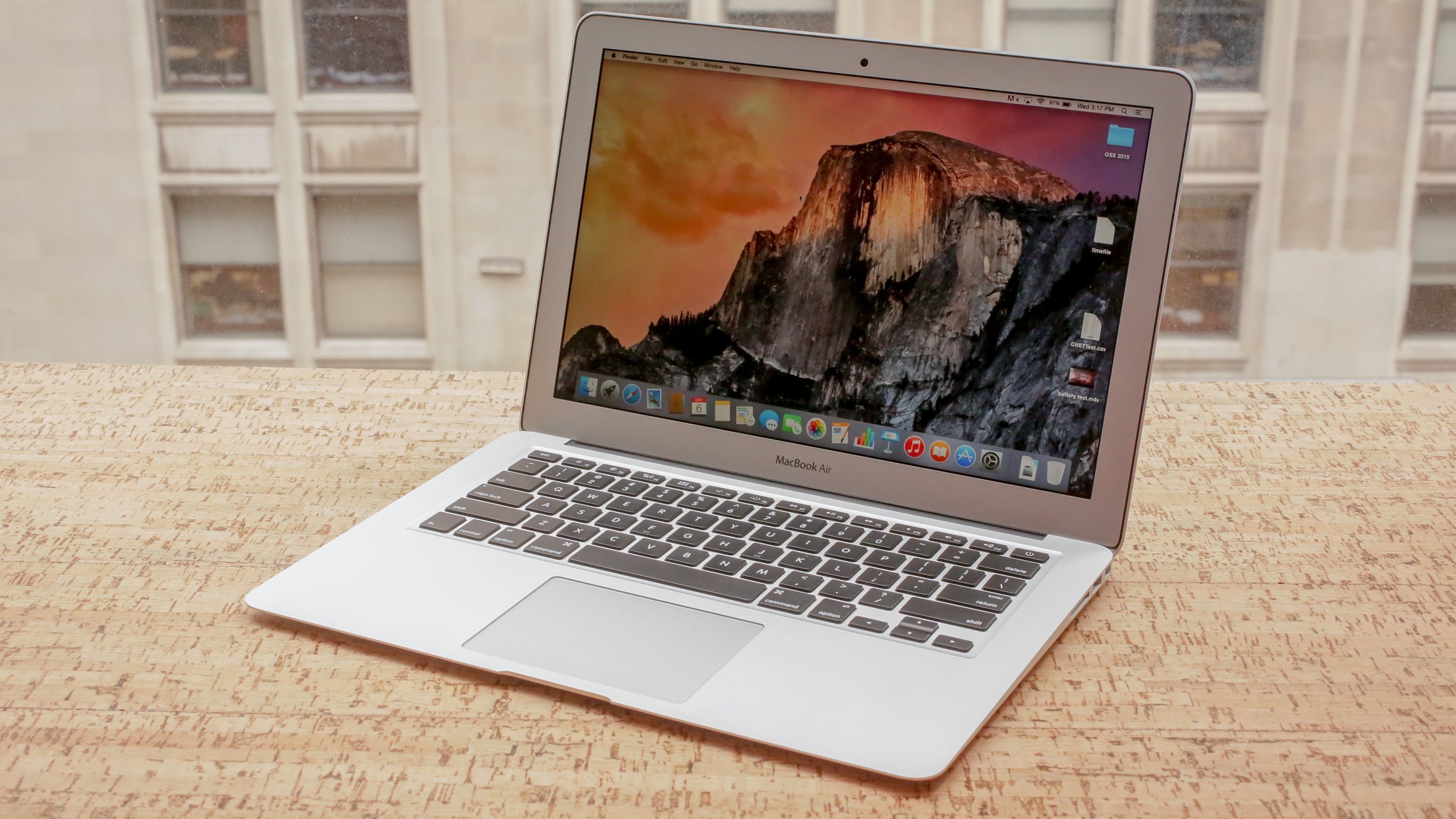 „MacBook Air“ su „El Capitan“