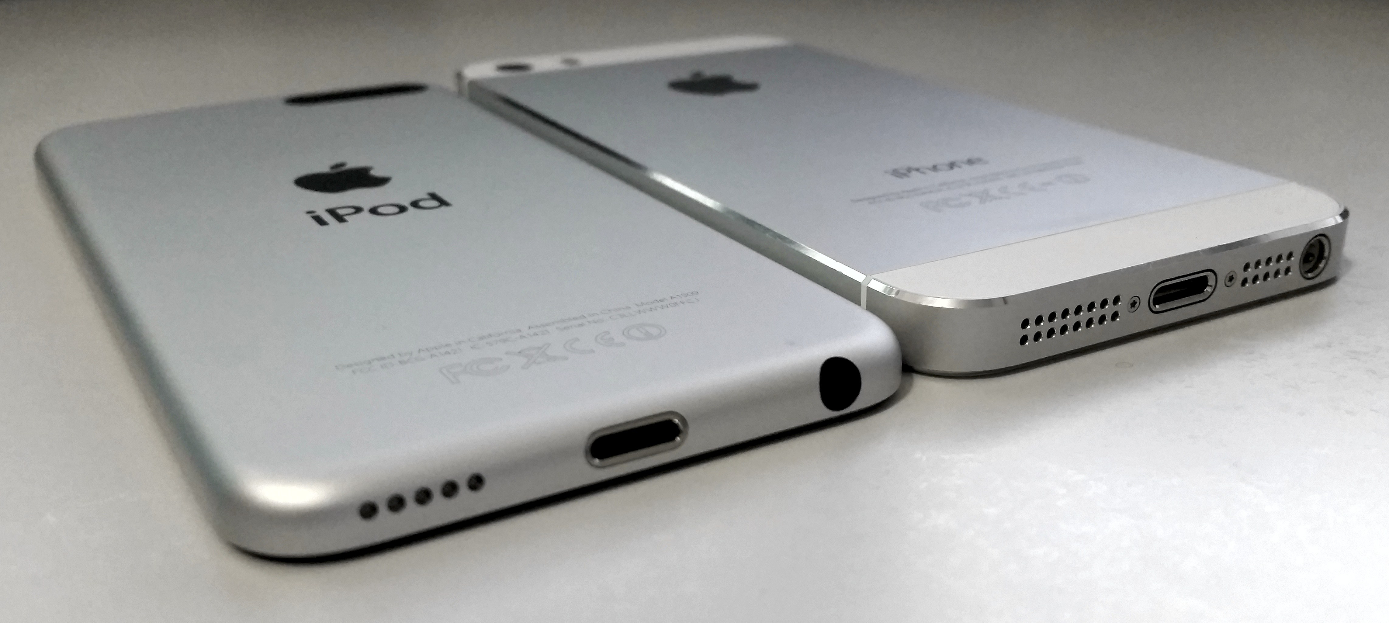 „iPhone 7“ pasižymės muzikos grotuvo „iPod touch“ plonumo korpusu?