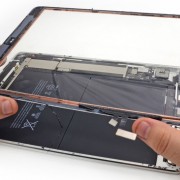 Ekspertai: suremontuoti „iPad Air“ yra labai sunku